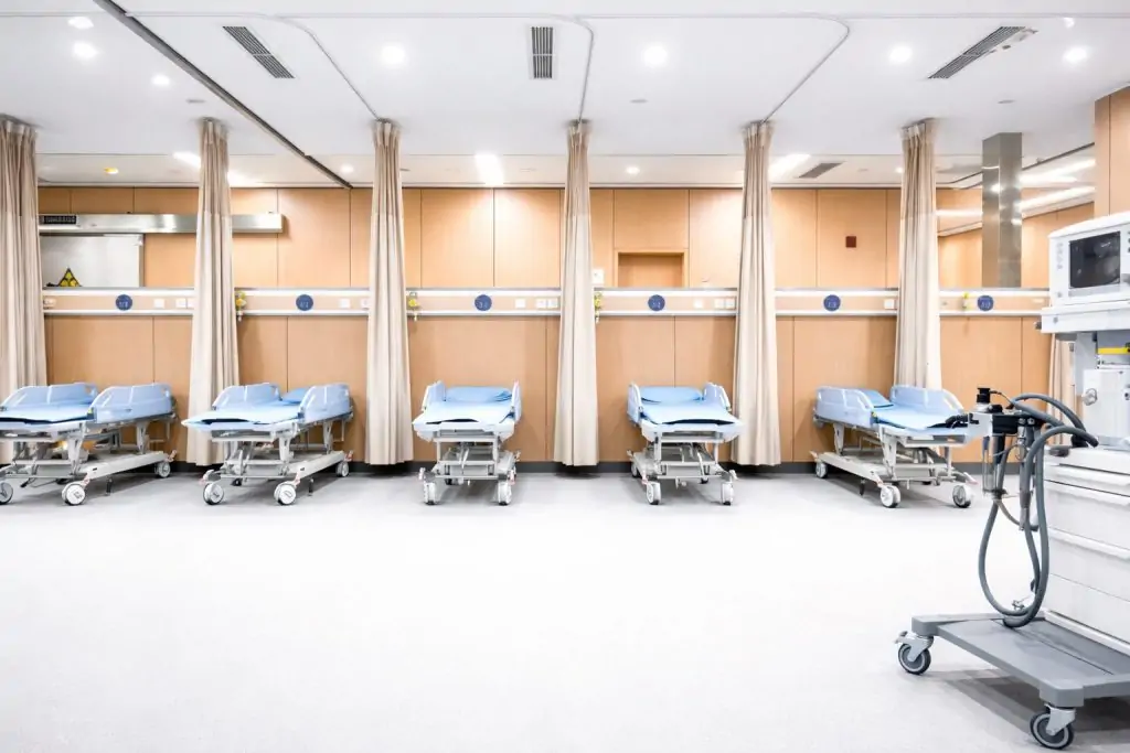 Healthcare Stocks Outlook: Year-End Rotation, J&J’s Eczema Setback, and Managed-Care Scrutiny Shape the Setup Before Monday’s Open