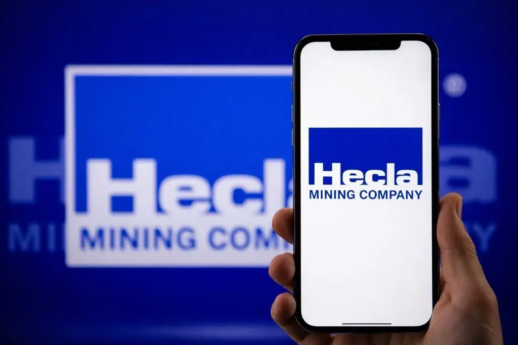 Hecla Mining (HL) Stock: Silver’s Record Surge Puts the U.S. Top Silver Producer in Focus as Markets Close for the Weekend