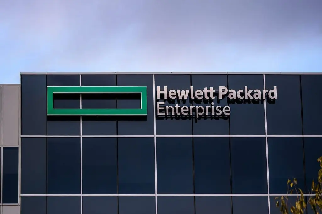 Hewlett Packard Enterprise (HPE) Stock Today: Q4 2025 Earnings, AI Factories and 2026 Outlook for Investors