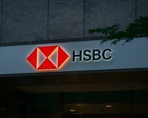 HSBC Holdings Plc Stock (HSBA/HSBC) Outlook: Share Price Jumps, Dividend Week Looms, and Fresh Headlines Test the Rally (Updated 14 Dec 2025)