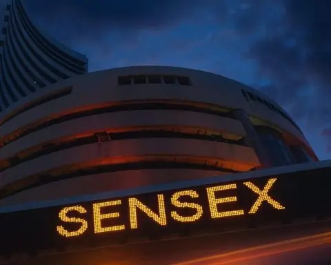 India Stock Market Today: Sensex Jumps 447 Points, Nifty Near 26,200 After RBI Repo Rate Cut to 5.25% (5 December 2025)
