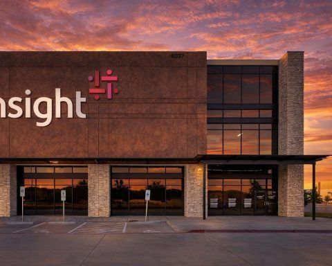 Insight Enterprises (NSIT) Stock: Buyback Authorization, Analyst Targets, and What to Watch Before Monday’s Open