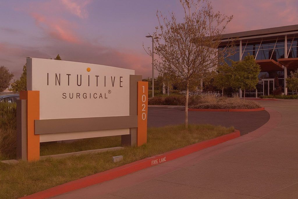Intuitive Surgical Stock News: ISRG Drops ~4% This Week Despite FDA Clearance, Citi Downgrade, and New Price Targets (Updated Dec. 12, 2025)