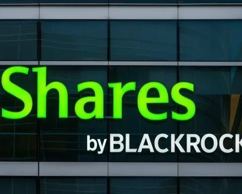 iShares Bitcoin Trust ETF (IBIT) Slides Toward $50 as Outflows Spike: Latest News, Forecasts and Analysis (6 December 2025)