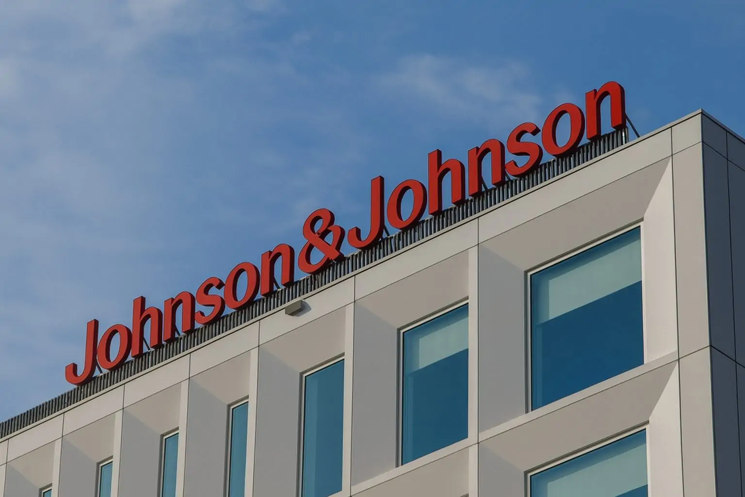 Johnson & Johnson (JNJ) Stock on December 10, 2025: Pipeline Breakthroughs, Talc Risks and What Analysts Expect Next