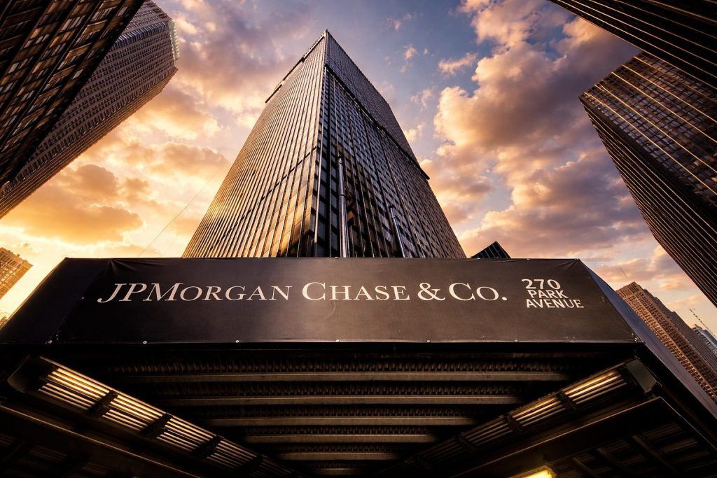 JPMorgan Chase (JPM) Stock After Hours on Dec. 23, 2025: New 52-Week High, Key Headlines, and What to Watch Before Dec. 24’s Early Close