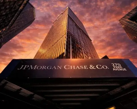JPMorgan Chase Stock After Hours Today (Dec. 24, 2025): JPM Climbs on Christmas Eve — What to Know Before Markets Reopen