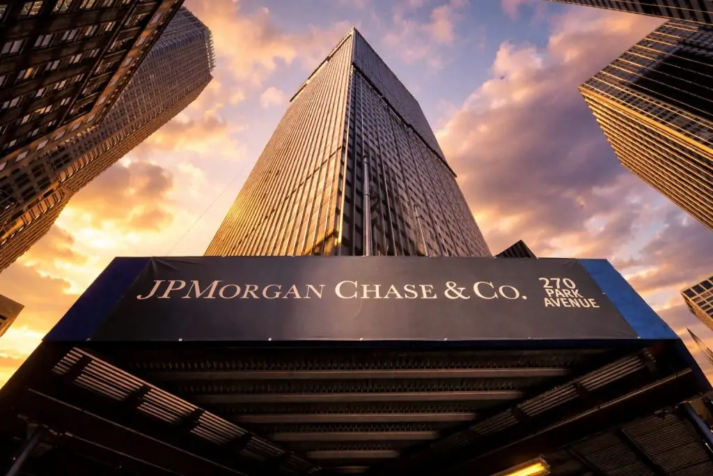 JPMorgan Chase Stock News Today (Dec. 22, 2025): JPM Eyes Crypto Trading, Faces Tricolor Fallout, and Heads Toward 2025 Earnings