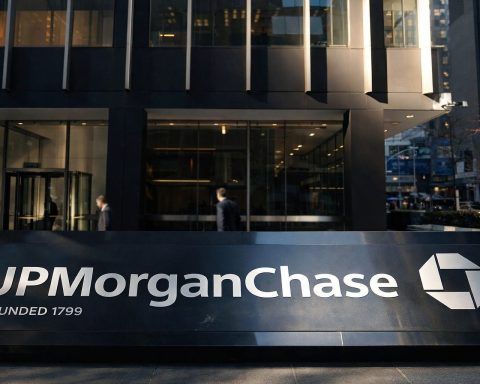 JPMorgan Chase Stock (NYSE: JPM) News Today: Record Highs, Crypto Trading Reports, 2026 Expense Outlook and Analyst Forecasts (Dec. 23, 2025)
