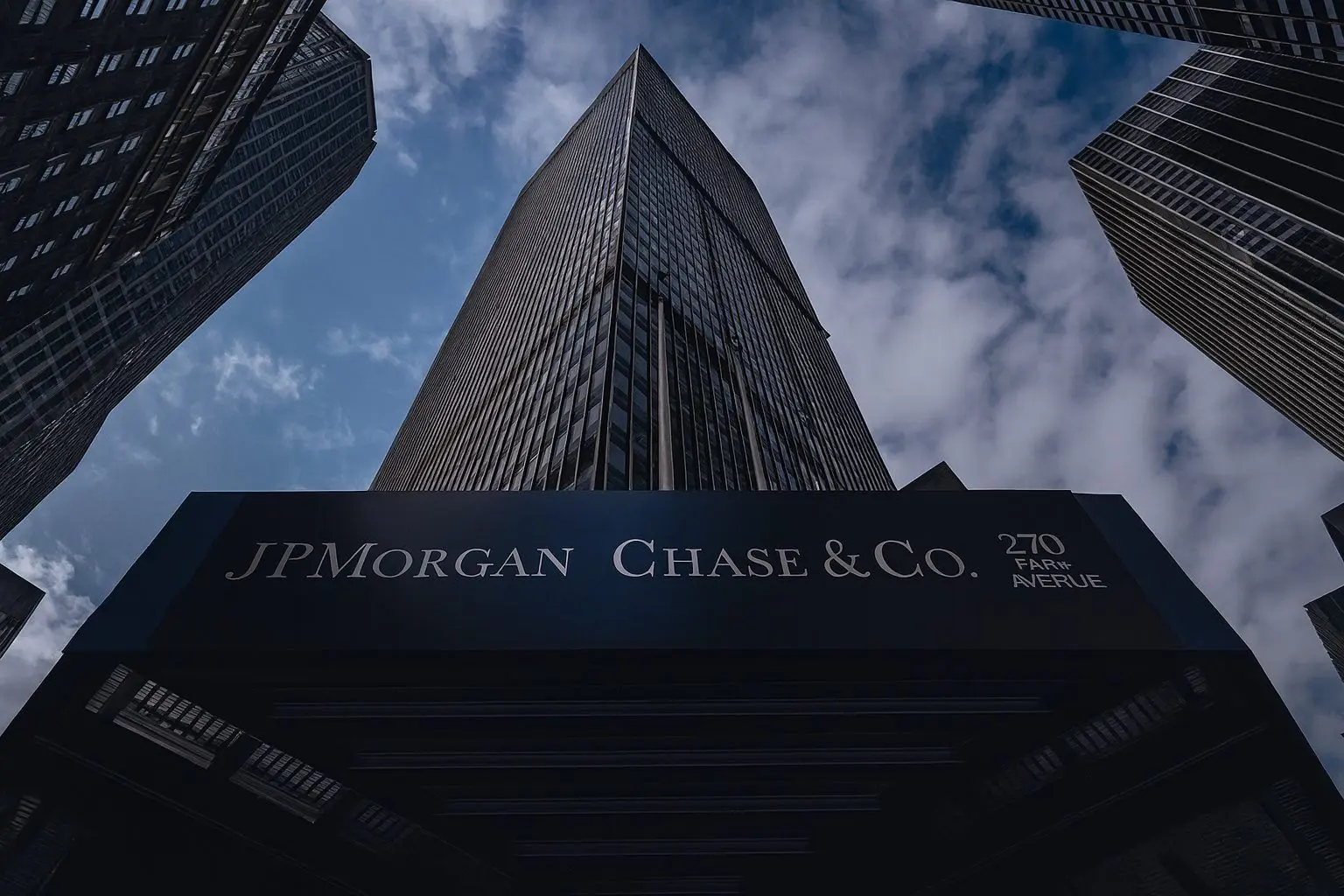 JPMorgan Chase Stock Outlook, December 8, 2025: Can the Banking Giant Keep Climbing After a Stellar Run?