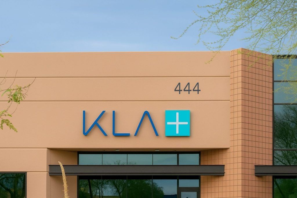 KLA Corporation (KLAC) Stock: What to Know Before the U.S. Market Opens on Monday, Dec. 15, 2025