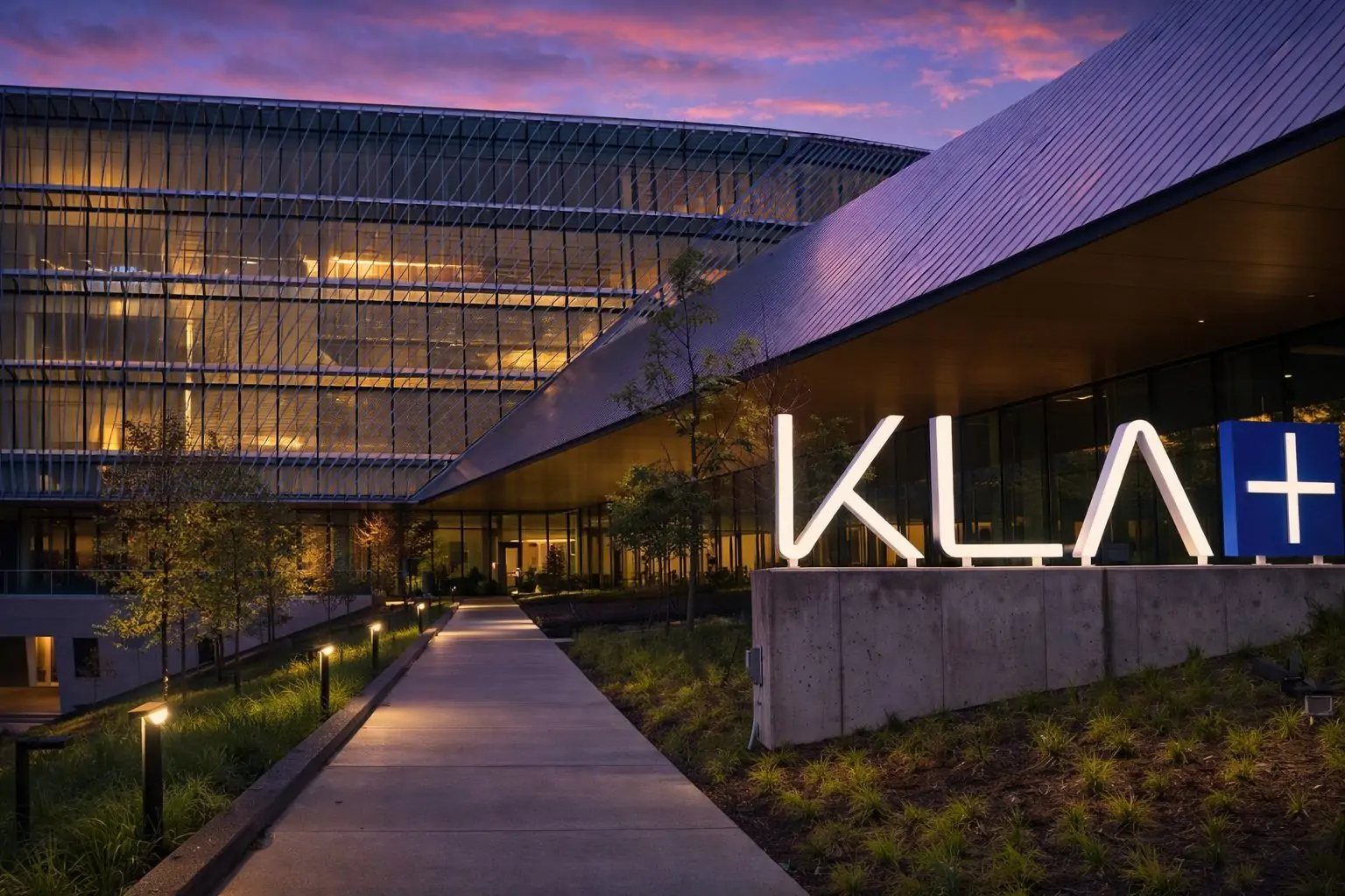 KLA Corporation Stock (KLAC) News and Forecasts on Dec. 22, 2025: Analyst Upgrades, AI Capex Tailwinds, and China Risk