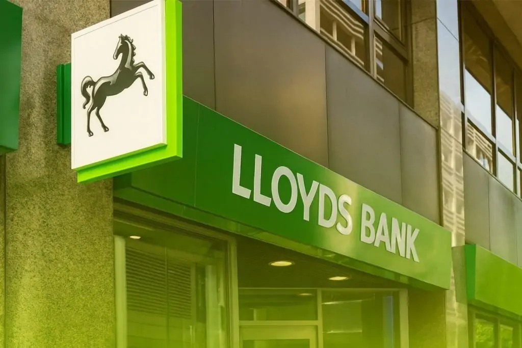 Lloyds Banking Group (LLOY) Share Price Near 52-Week High: Latest News, Forecasts and 2026 Outlook (20 Dec 2025)