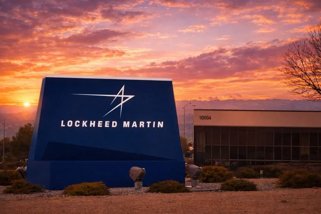 Lockheed Martin Stock (LMT) Today: Pentagon Contract Boosts, F‑35 Scrutiny, and Analyst Targets Ahead of Monday’s Open