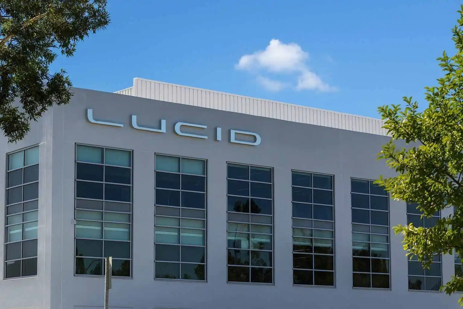 Lucid Group stock tumbles as Uber stake fails to ease funding worries