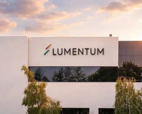 Lumentum (LITE) Stock News Today: BofA Raises Price Target to $375 as AI Photonics Boom Keeps Shares Volatile
