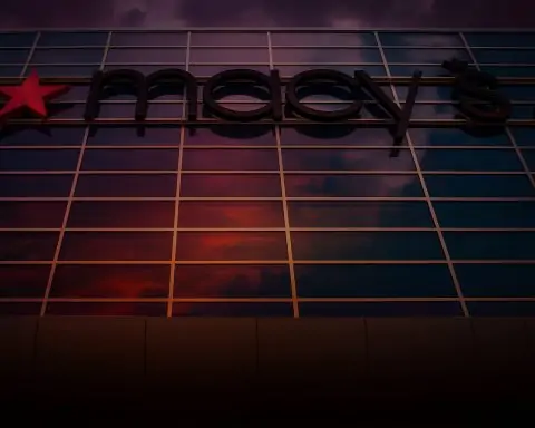 Macy’s (M) Stock: Q3 2025 Earnings Beat, Raised Outlook – and a Cautious Holiday Forecast
