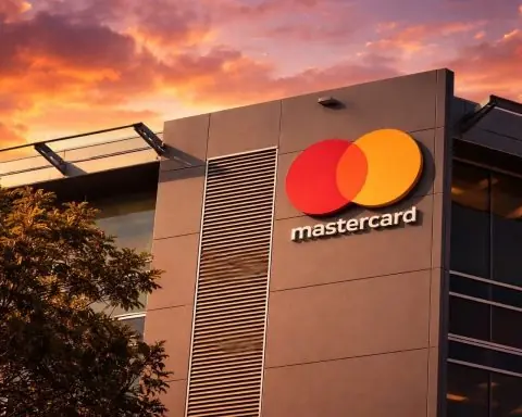 Mastercard (MA) Stock Holds Near $580 After Holiday-Week Trade; What Wall Street Is Watching Before Monday’s Open