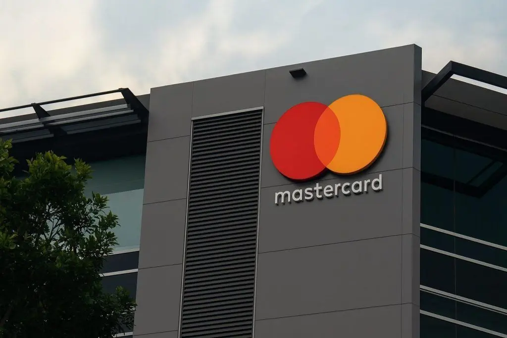 Mastercard Stock (NYSE: MA) News Today: $14B Buyback, Dividend Hike, Analyst Targets, and Key Risks (Dec. 14, 2025)