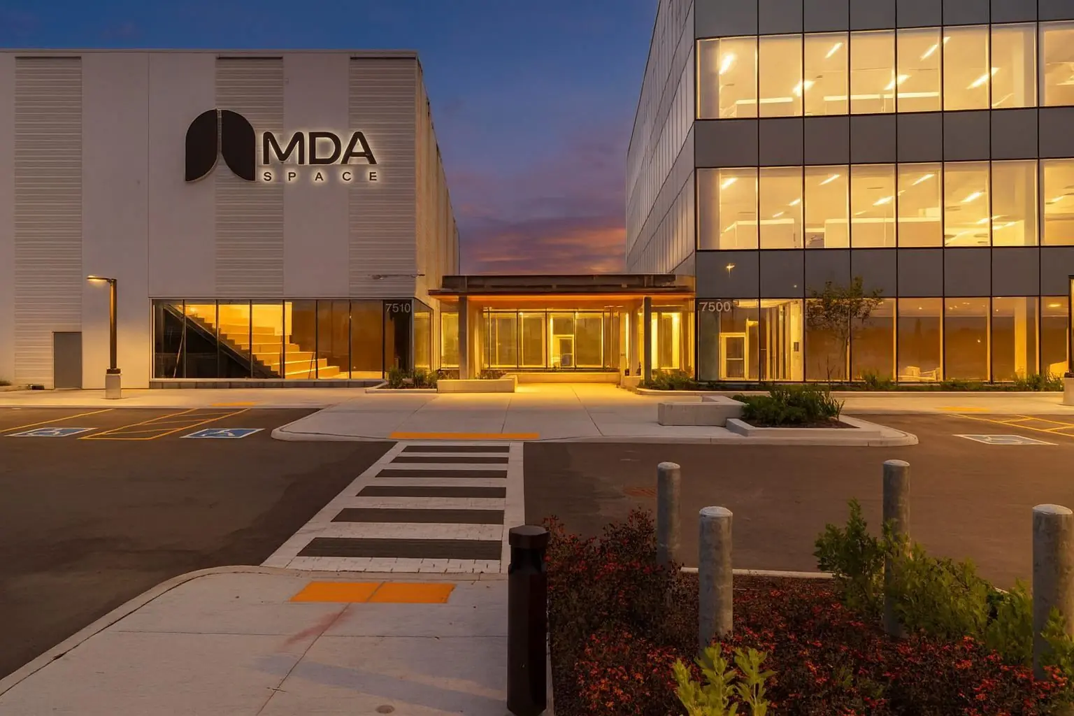 MDA Space Stock (TSX:MDA): Why This Beaten‑Down Canadian Space Leader Could Be a Long‑Term Winner After a 52% Crash