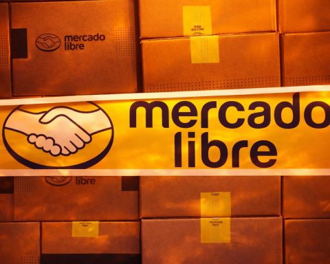 MercadoLibre Stock (MELI) Watch: Weekend Market Pause, Fresh Bullish Takes, and What to Know Before Monday’s Open