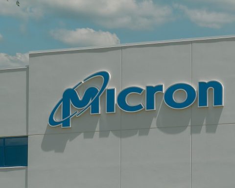 Micron Technology (MU) Stock News and Forecast for Dec. 14, 2025: Earnings Countdown, AI Memory Shortage, and Wall Street’s New Price Targets