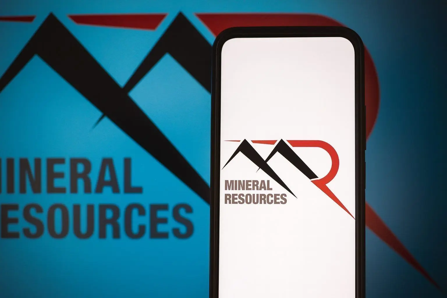 Mineral Resources (ASX:MIN) Stock Outlook This Week: Onslow Gas Milestone, Lithium Upgrades, and Key Catalysts Ahead (Updated 14 Dec 2025)