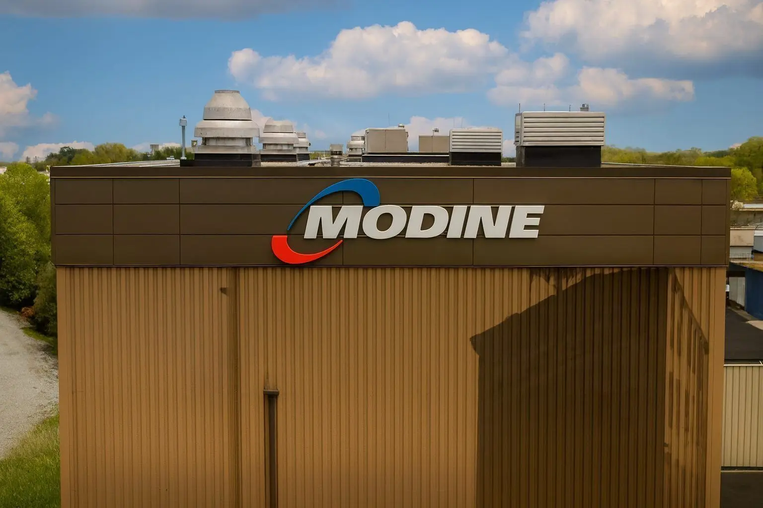Modine Manufacturing Company (MOD) Stock Today: What’s Driving the Sell-Off, Fresh Analyst Targets, and 2026 Outlook (Dec. 14, 2025)
