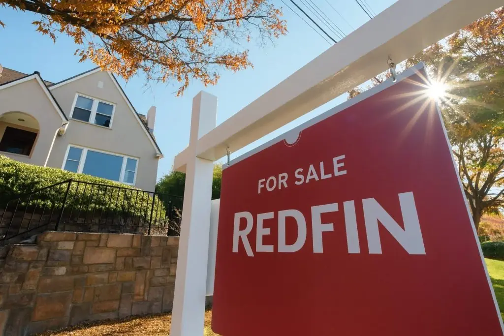 Mortgage Refinance Rates Today (December 4, 2025): What Redfin’s ‘Great Housing Reset’ Means for Homeowners