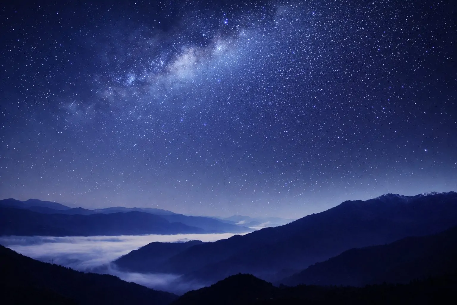Night Sky Tonight (Dec. 21, 2025): Winter Solstice Stargazing, Ursid Meteor Shower Peak, Jupiter’s Glow — and Interstellar Comet 3I/ATLAS