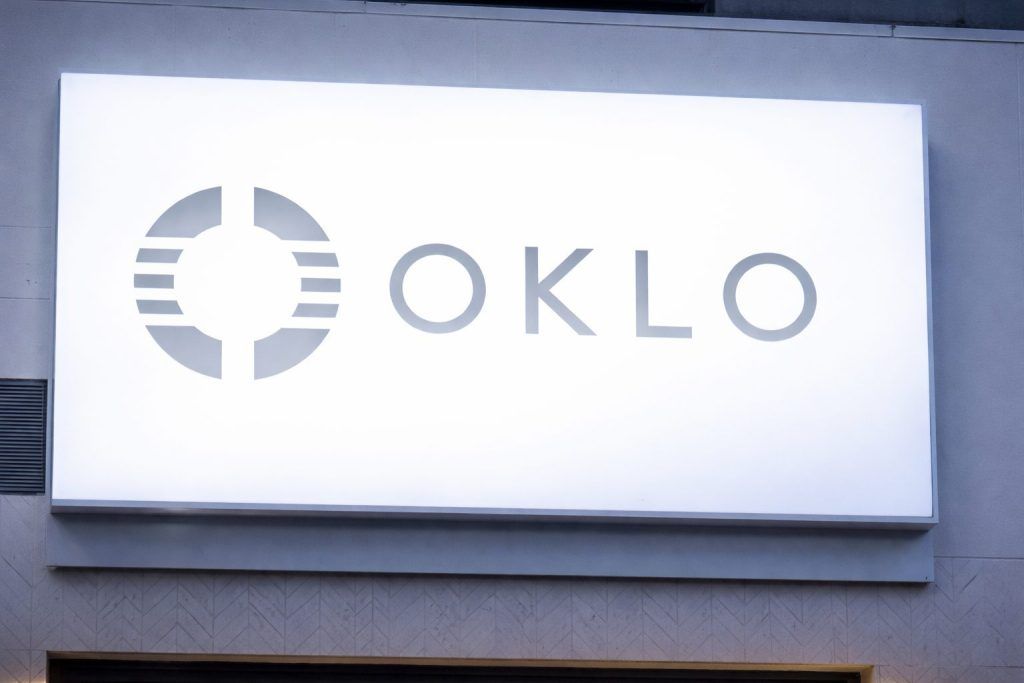 Oklo stock slips 3% at the close as insiders reshuffle holdings; what traders watch next