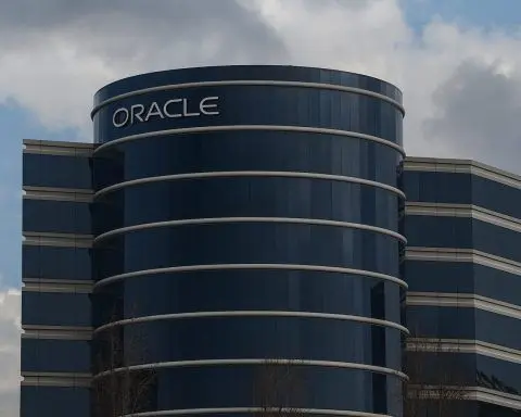 Oracle (ORCL) Stock Today: AI Cloud Boom Meets Debt Jitters Ahead of Q2 FY26 Earnings