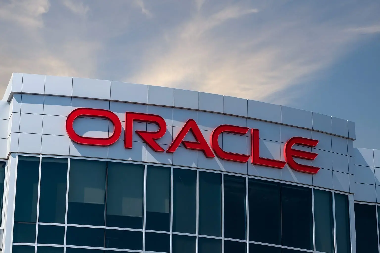 Oracle (ORCL) Stock Today: What Investors Need to Know Before the Market Opens on December 8, 2025