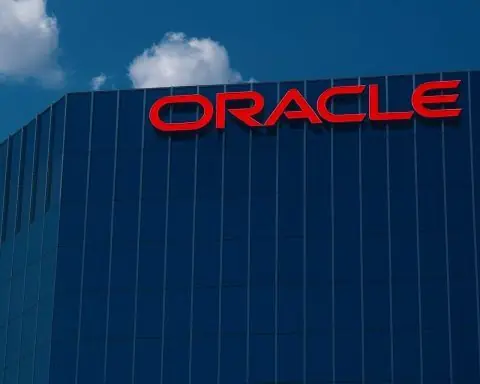 Oracle Stock (ORCL) in December 2025: AI Cloud Supercycle Meets Debt Jitters Ahead of Q2 FY26 Earnings
