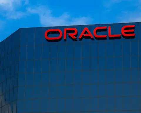 Oracle Stock (ORCL) on December 3, 2025: AI Cloud Powerhouse or Overleveraged Risk?