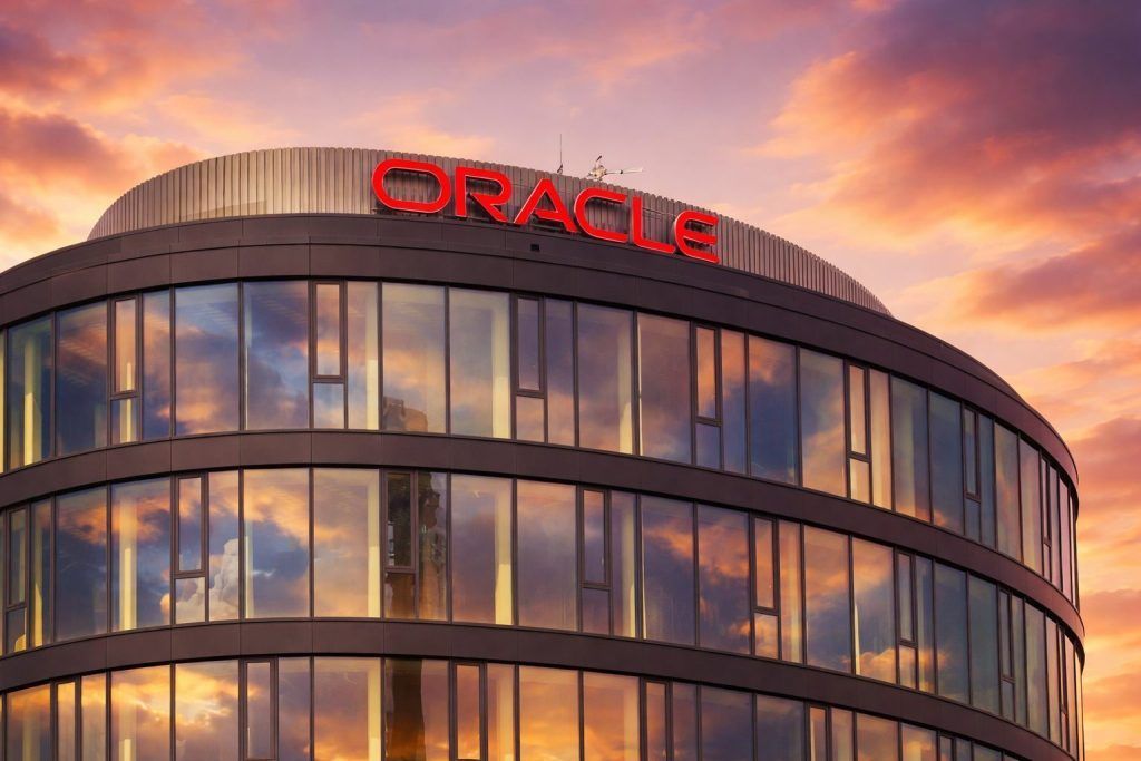 Oracle Stock Today (ORCL): Blue Owl Funding Snag Puts $10B Michigan AI Data Center in Spotlight — News, Forecasts, and Analyst Outlook (Dec. 17, 2025)