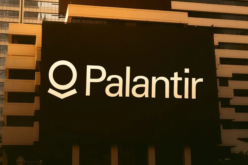 Palantir Stock Forecast 2026: Navy’s $448M “ShipOS” Deal, New Defense Clearances, and the DiamondCluster Debate