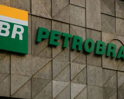 Petrobras (PBR) Stock Drops Nearly 6% as New 2026–2030 Plan Resets Dividend Hopes – Full Update for December 5, 2025