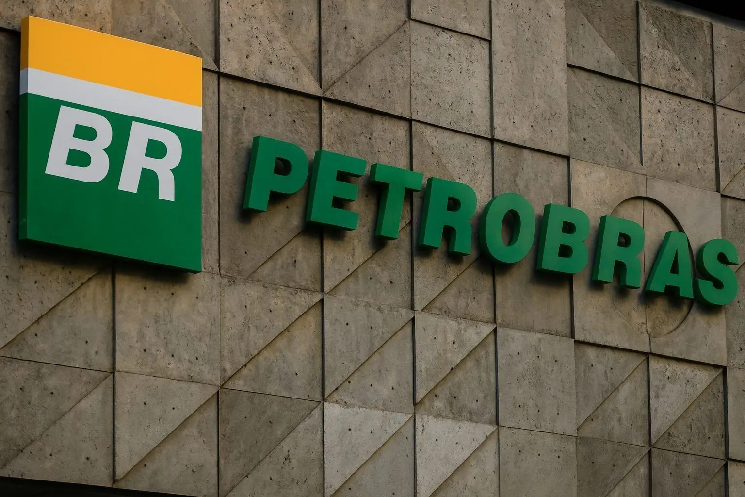 Petrobras (PBR) Stock Drops Nearly 6% as New 2026–2030 Plan Resets Dividend Hopes – Full Update for December 5, 2025