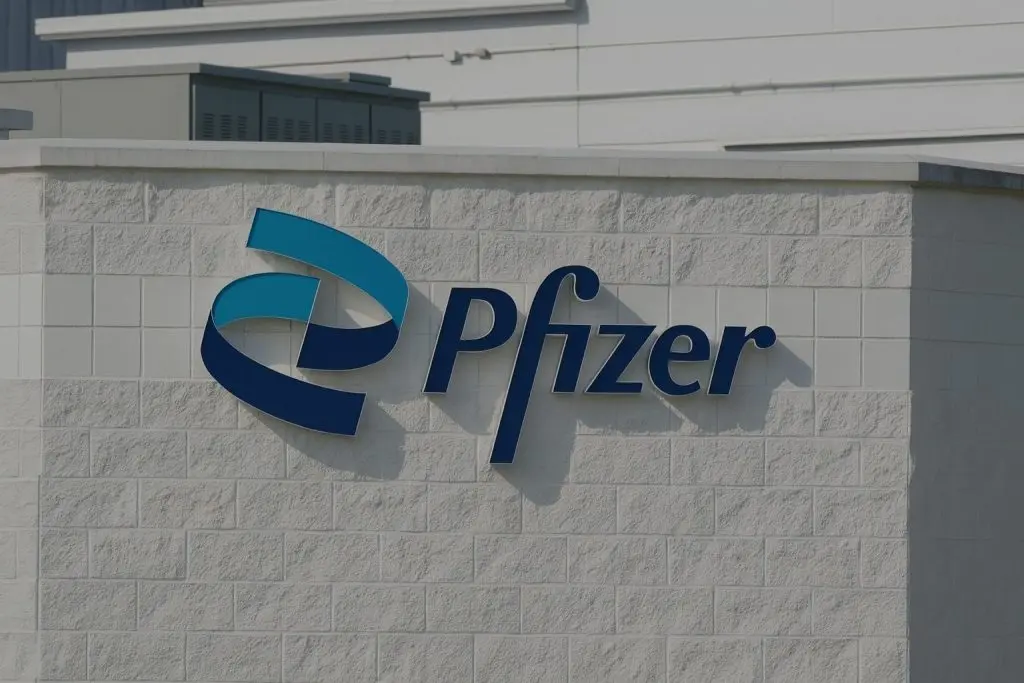 Pfizer (PFE) Stock After Hours on Dec. 12, 2025: Dividend Update, FDA Vaccine Warning Headlines, and What to Watch Before the Next Market Open