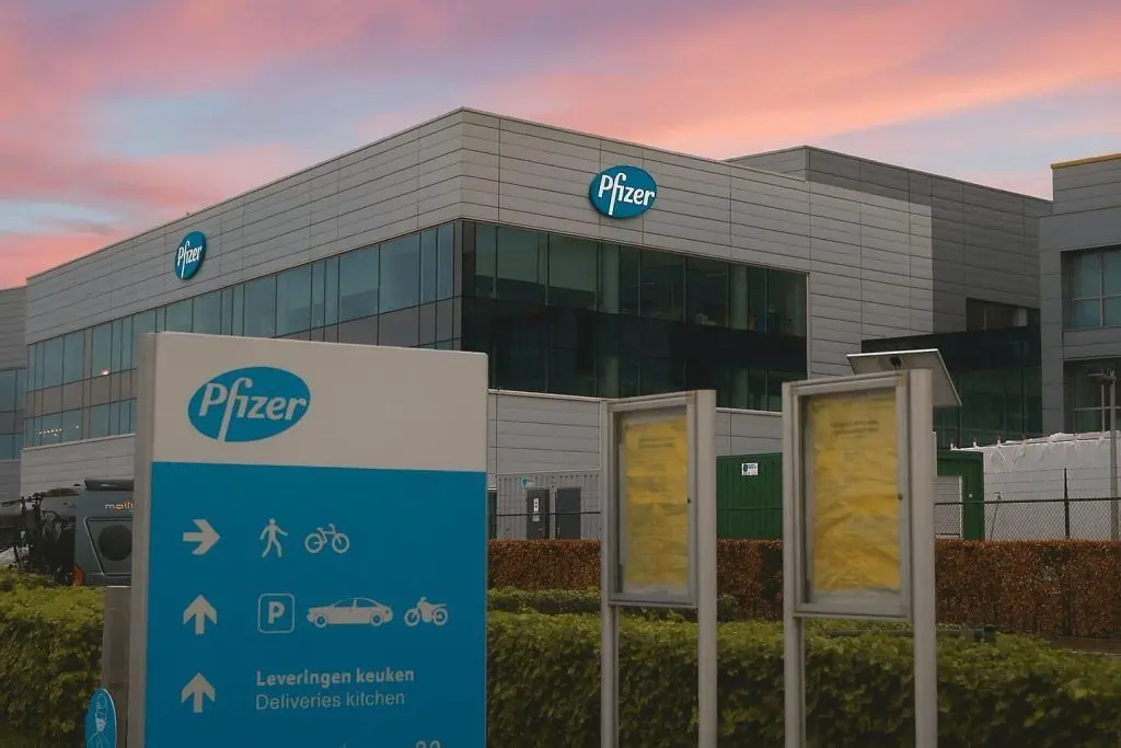 Pfizer Stock (PFE) News and Forecast for Dec. 14, 2025: Dividend, Obesity Deal, Oncology Catalysts, and What Analysts Expect Next