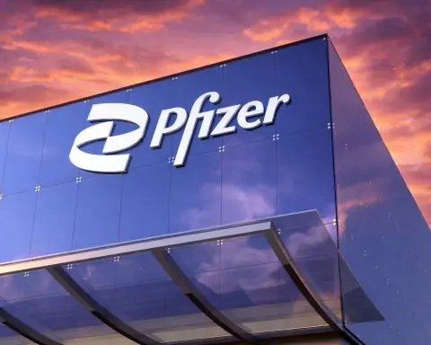 Pfizer stock today: PFE holds near $25 as year-end trading turns to Fed minutes and next earnings