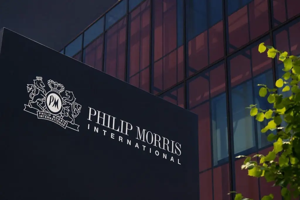 Philip Morris International Stock on 7 December 2025: Ferrari Deal, Smoke‑Free Pivot and Conflicting 2030 Forecasts