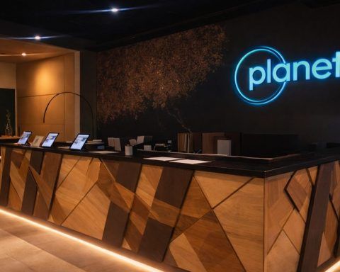 Planet Labs PBC (PL) Stock Today: Earnings Preview, AI Satellites and 2026 Price Targets