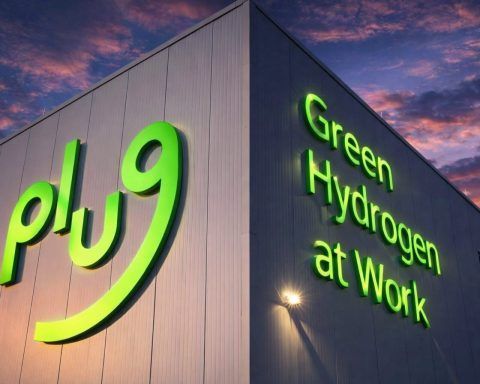 Plug Power Stock (PLUG) Holds Near $2 as Markets Close for Weekend; Investors Eye January Shareholder Vote, High Short Interest, and Hydrogen Catalysts