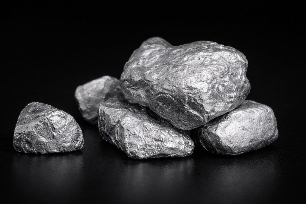 Prix de l&rsquo;argent aujourd&rsquo;hui : l&rsquo;argent au comptant atteint un nouveau record près de 79 $ alors que les paris sur une baisse des taux de la Fed et l&rsquo;offre limitée dopent le rallye