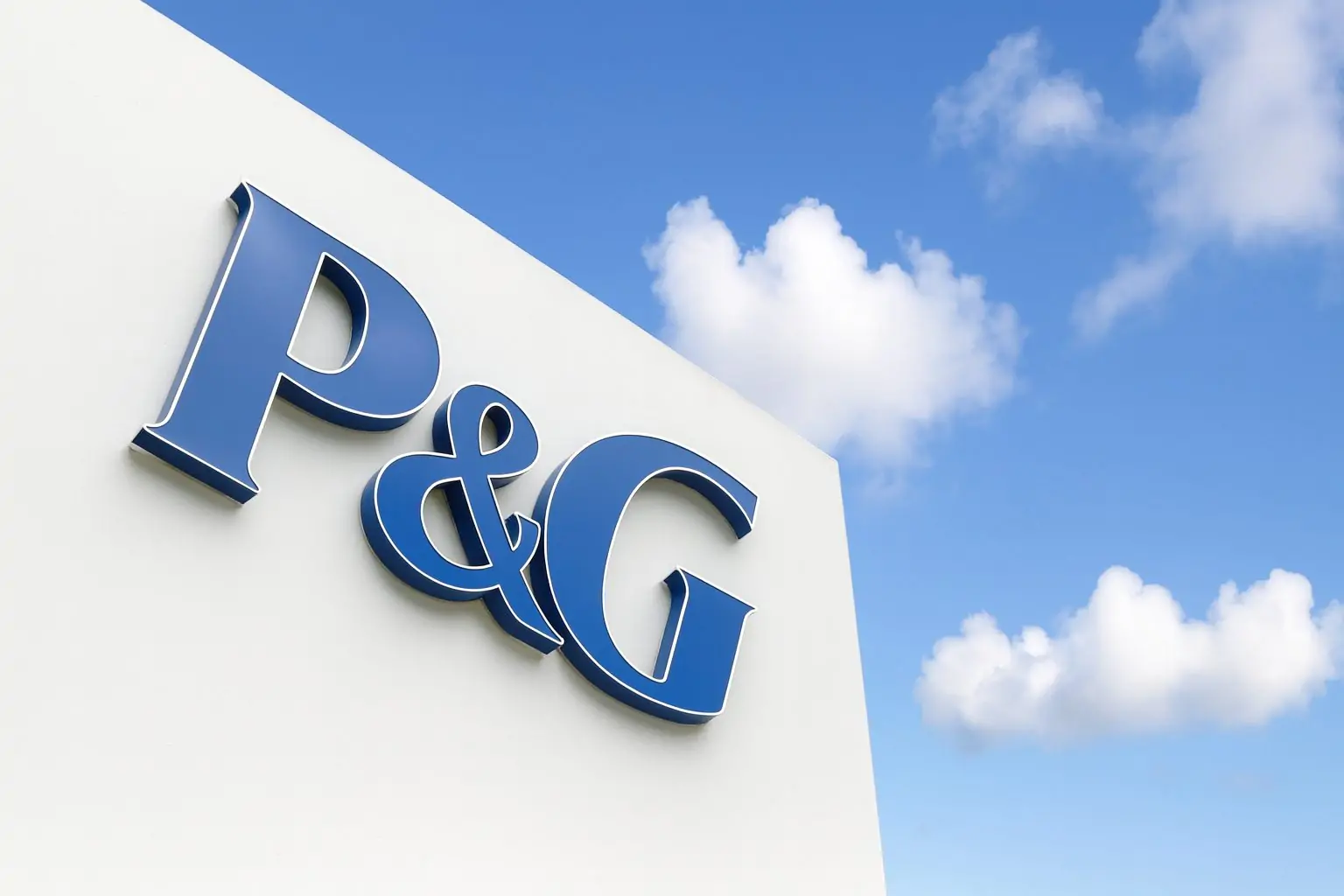 Procter & Gamble (PG) Stock on December 10, 2025: Price, Latest News, Analyst Targets and 2026–2028 Outlook