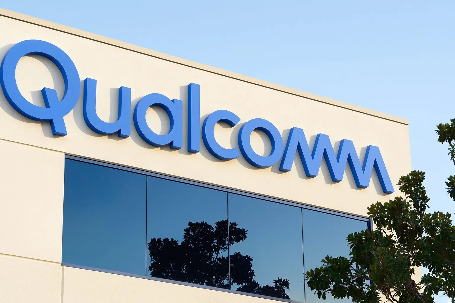 Qualcomm (QCOM) Stock News Today: Alphawave Deal Nears the Finish Line, Ventana RISC‑V Acquisition, and AI Chip Ambitions — December 12, 2025