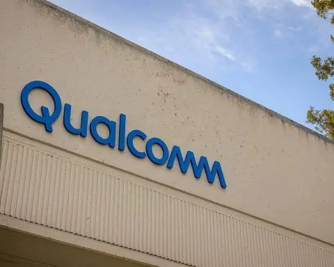 Qualcomm (QCOM) Stock on December 4, 2025: AI Momentum, Dividend Record Date and 2026 Forecasts