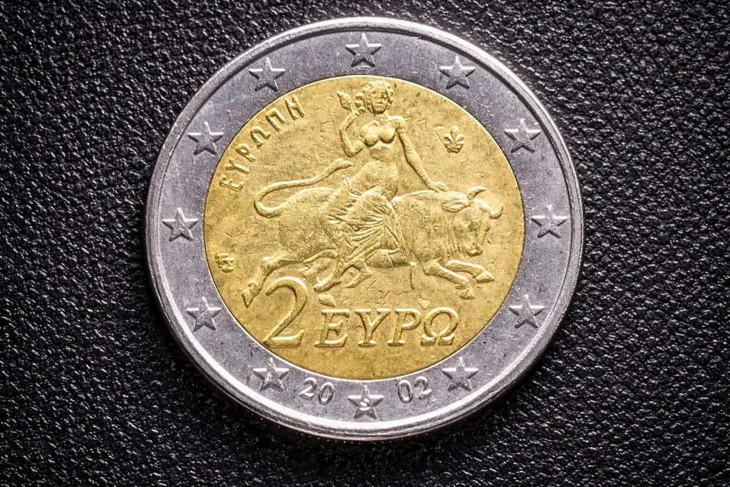 Rare €2 Coins to Check in 2025: The Truth About the 2002 Greek “S in the Star” and What’s Actually Worth Money